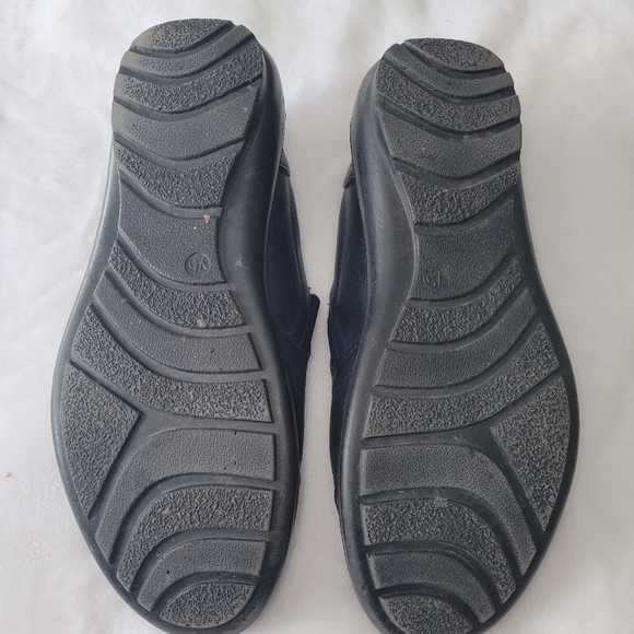 Navy Loafers - Picture 3 of 4